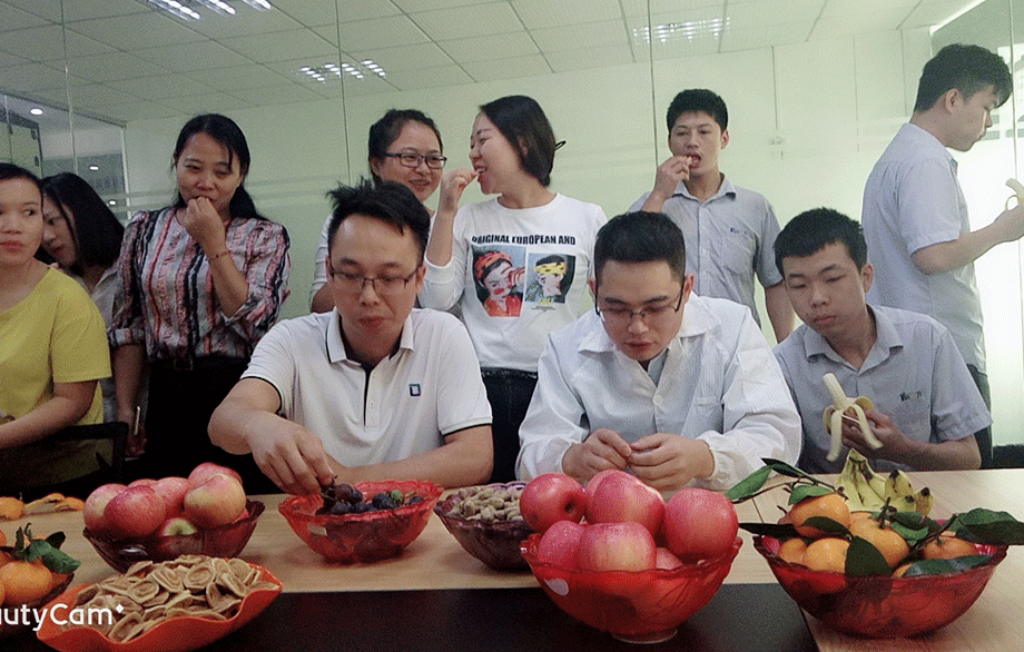 舉辦生(shēng)日會