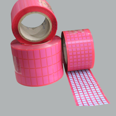 導熱(re)矽膠墊片(pian)