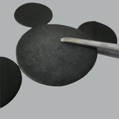 碳(tan)纖維導熱(re)墊片