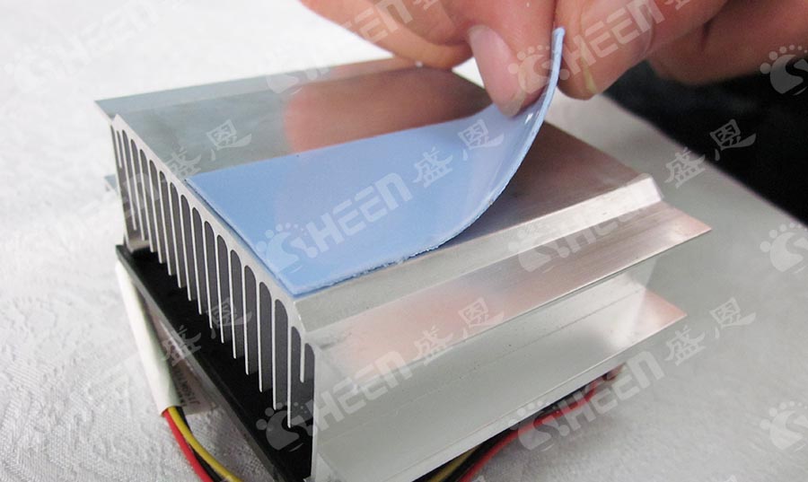 導熱(re)矽膠片：電子設備(bei)散熱的戰略解決(jue)方案